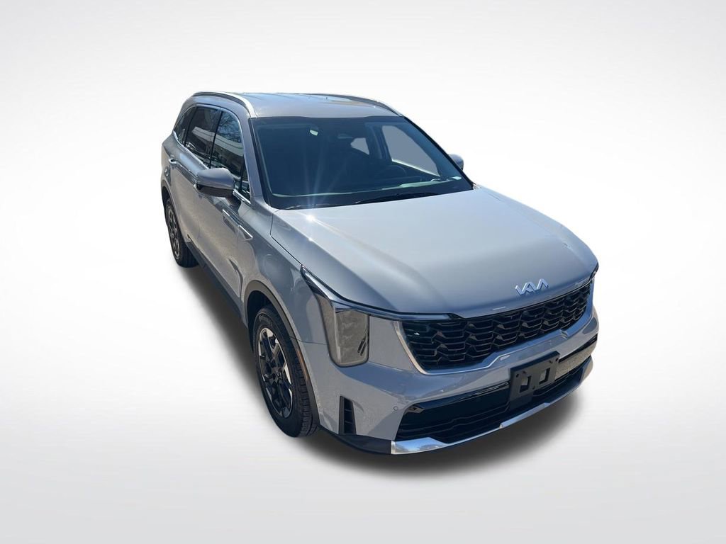 Certified 2025 Kia Sorento S image 36