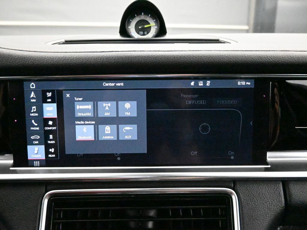 Used 2020 Porsche Panamera 4 image 47