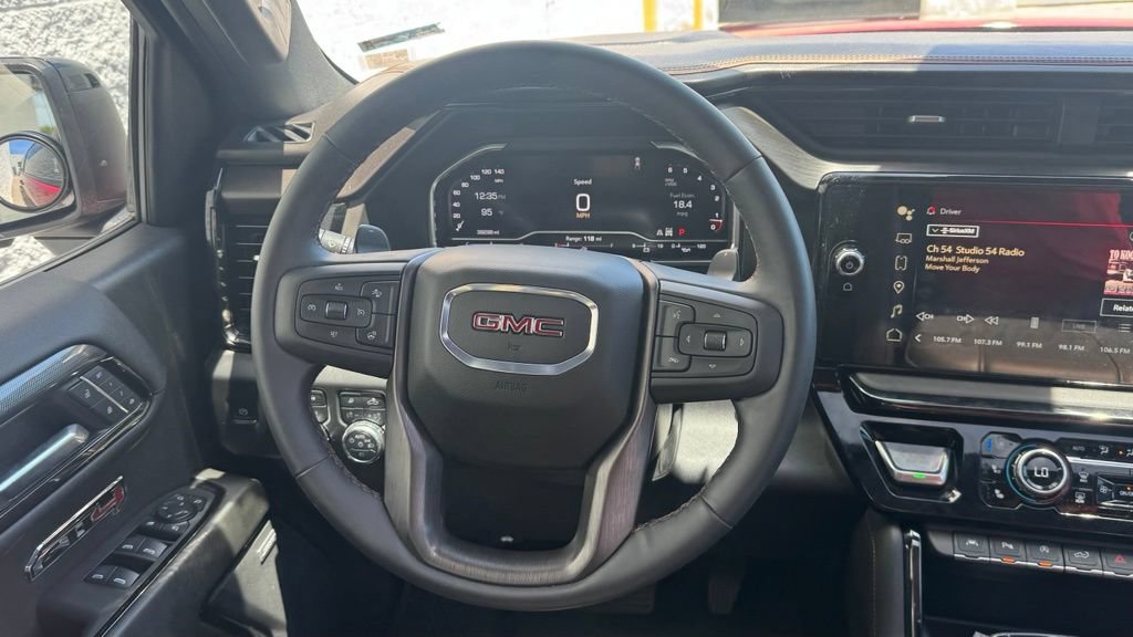 Used 2024 GMC Sierra 1500 AT4 w/ Technology Package AWD/4WD image 18