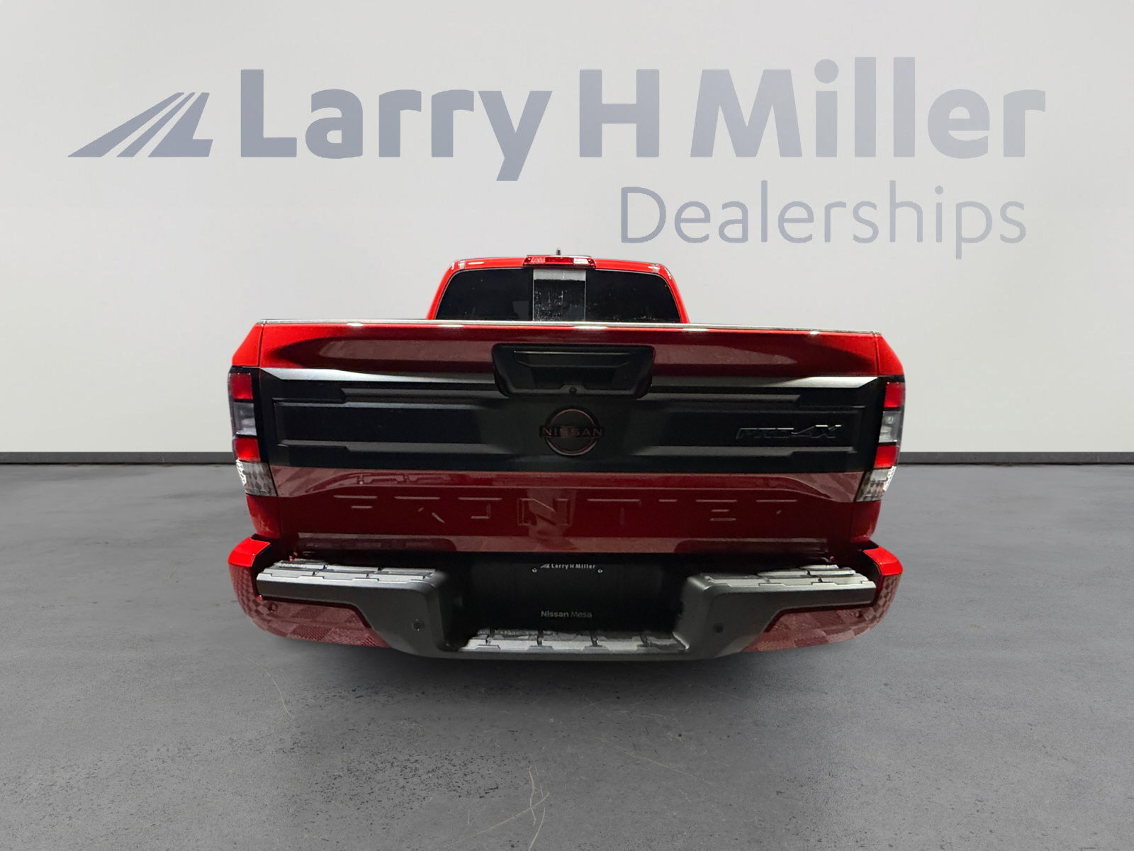 Certified 2025 Nissan Frontier PRO-4X AWD/4WD image 4