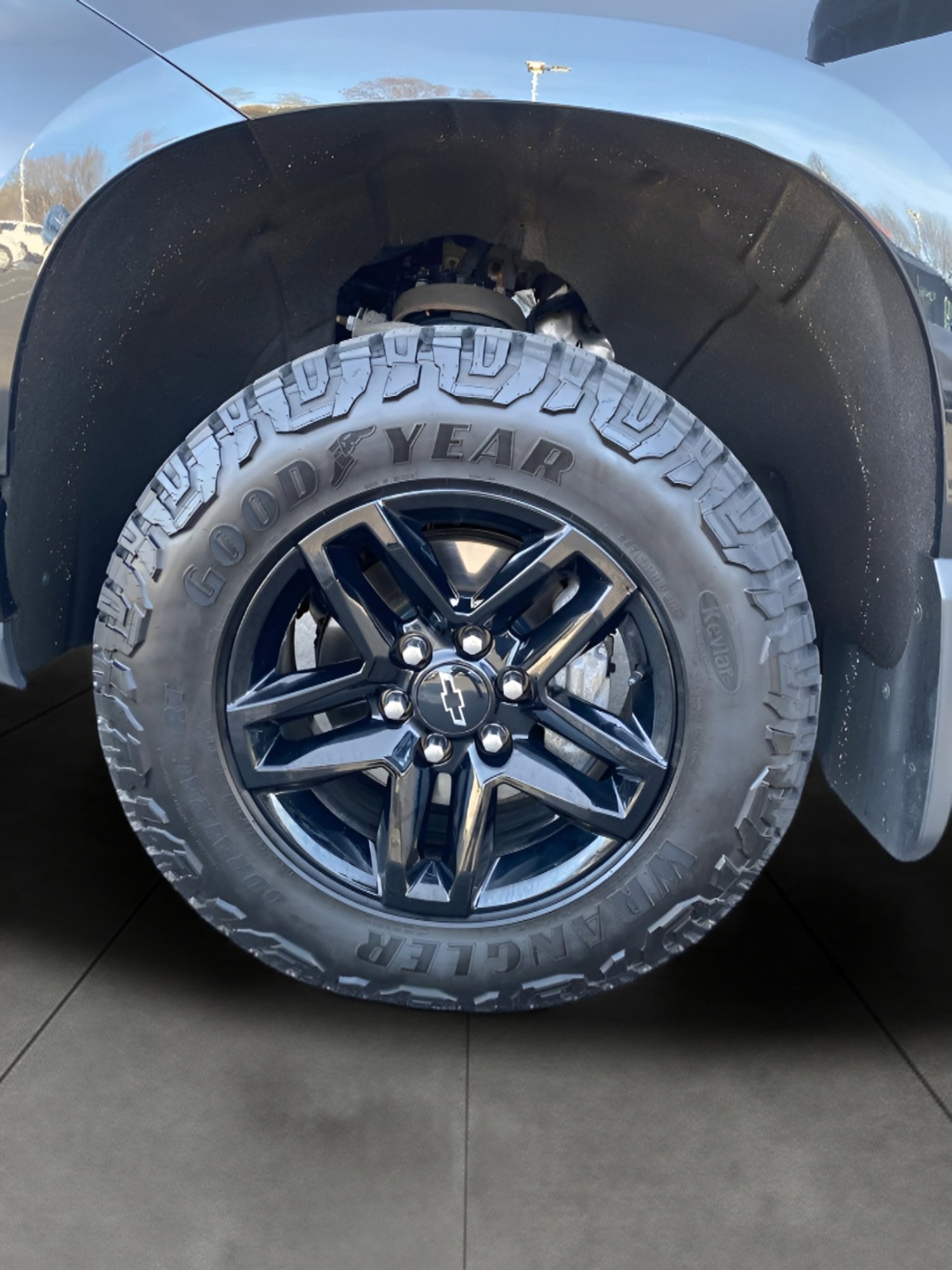Used 2021 Chevrolet Silverado 1500 LT Trail Boss w/ Convenience Package II AWD/4WD image 4