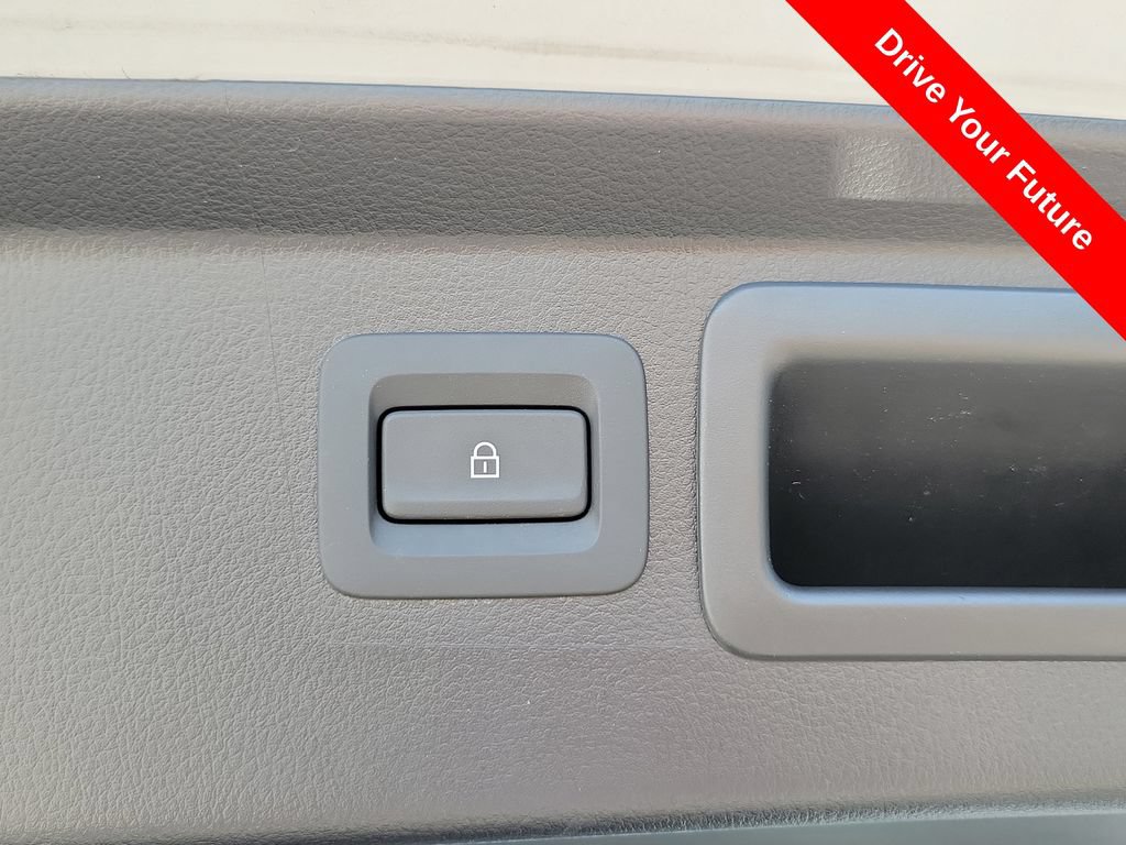 Used 2024 MAZDA CX-50 AWD 2.5 S w/ Accent Package image 25
