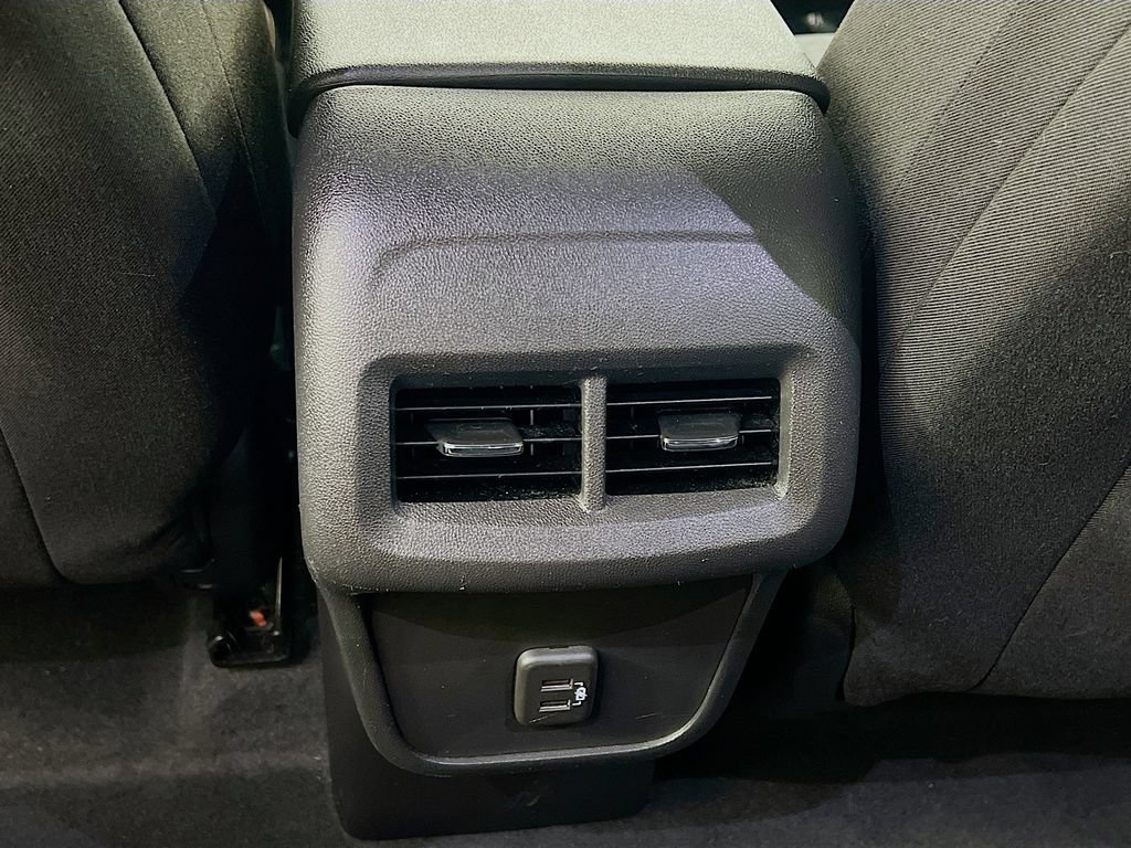 Used 2023 Chevrolet Equinox LT w/ Driver Convenience Package AWD/4WD image 25