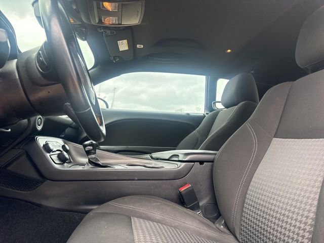 Used 2023 Dodge Challenger SXT RWD image 26