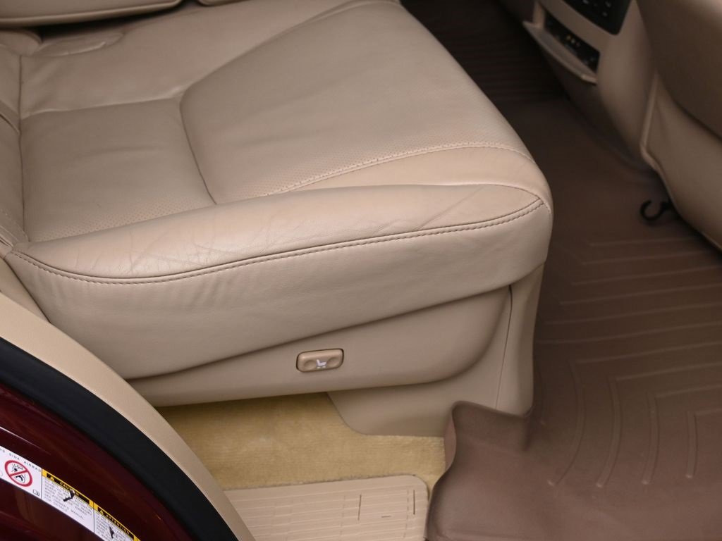 Used 2011 Lexus LX 570 4WD image 10