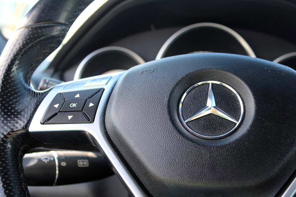 Used 2012 Mercedes-Benz C 300 4MATIC Sedan image 13