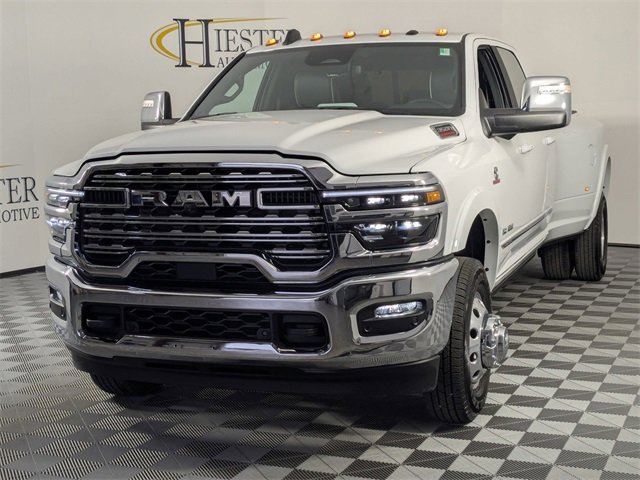 Used 2025 RAM 3500 Limited image 4