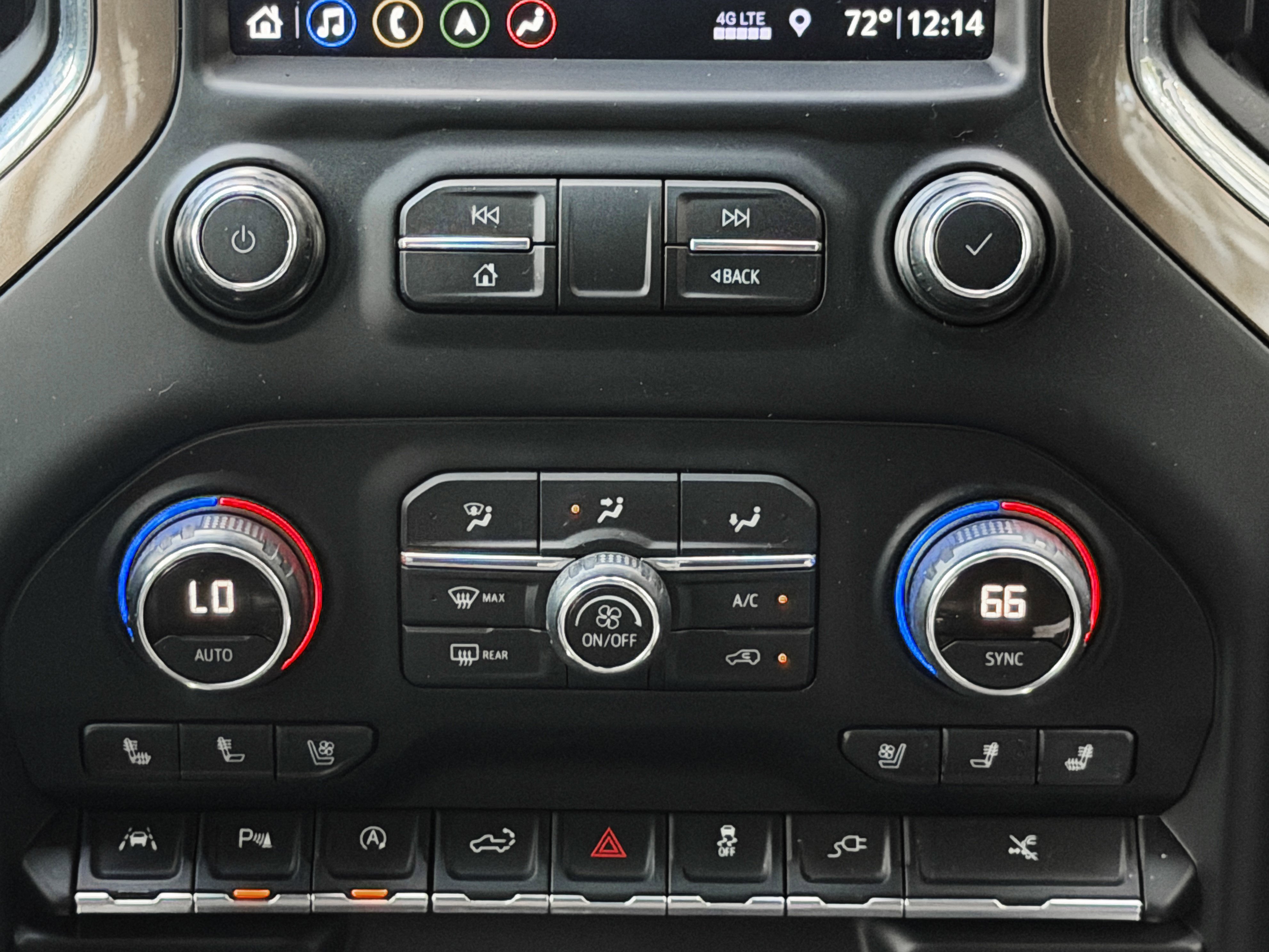 Used 2019 Chevrolet Silverado 1500 High Country w/ Technology Package image 11