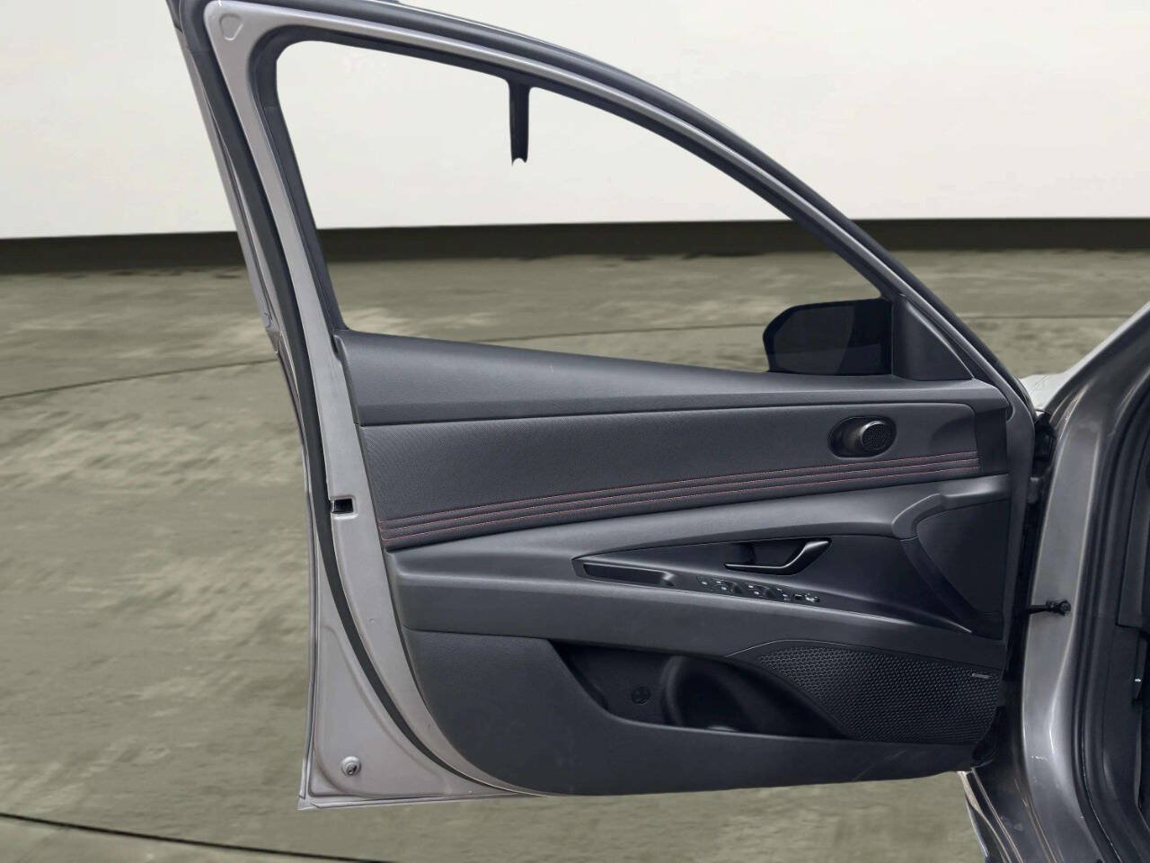 Used 2025 Hyundai Elantra N Line FWD image 12