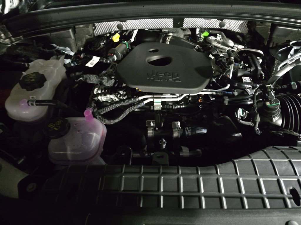 New 2026 Jeep Grand Cherokee Altitude image 28