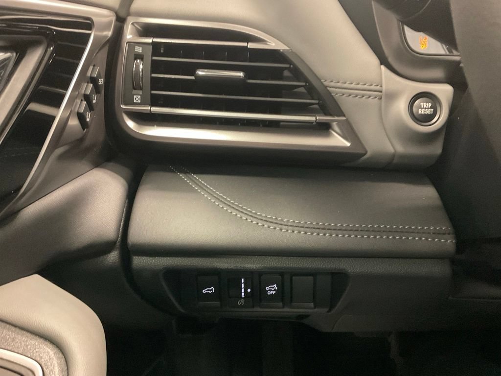 Certified 2025 Subaru Outback Limited AWD/4WD image 17