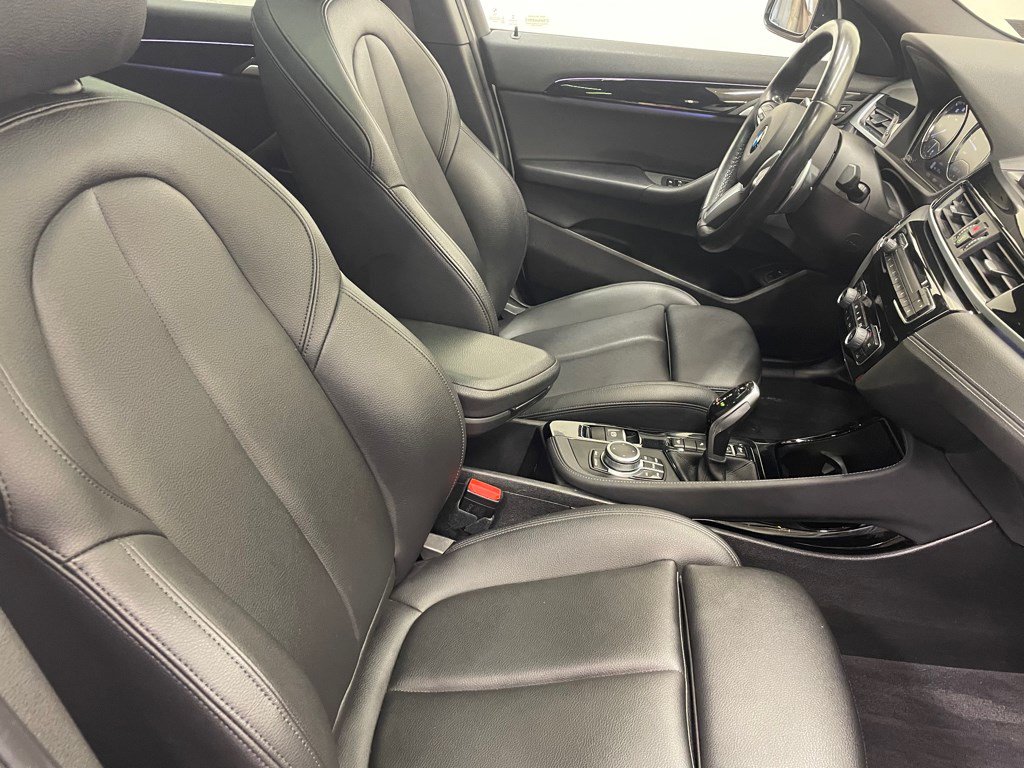Used 2022 BMW X2 M35i w/ Shadowloine Package AWD/4WD image 14