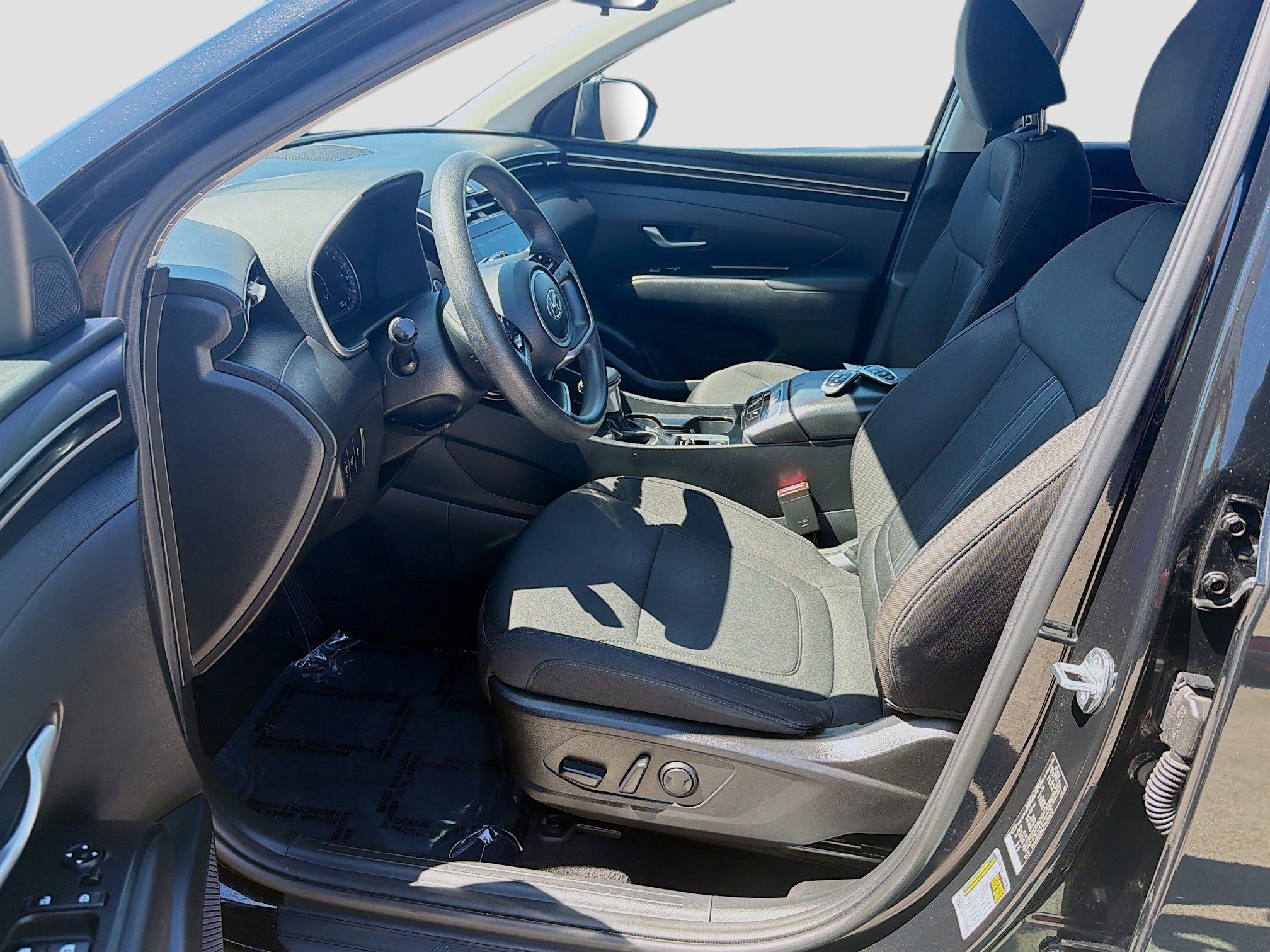 Used 2023 Hyundai Tucson SEL FWD image 17