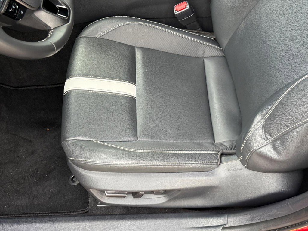 Certified 2025 Toyota Camry SE FWD image 16