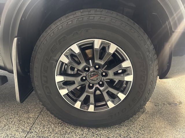 Used 2021 Nissan Titan PRO-4X w/ Pro-4x Convenience Package image 29
