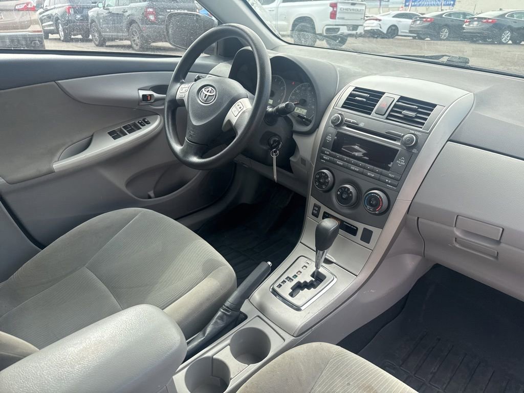 Used 2011 Toyota Corolla LE image 31