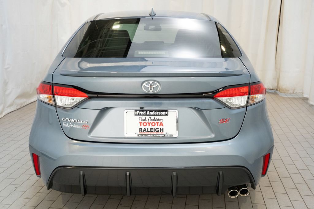 Certified 2024 Toyota Corolla SE FWD image 4