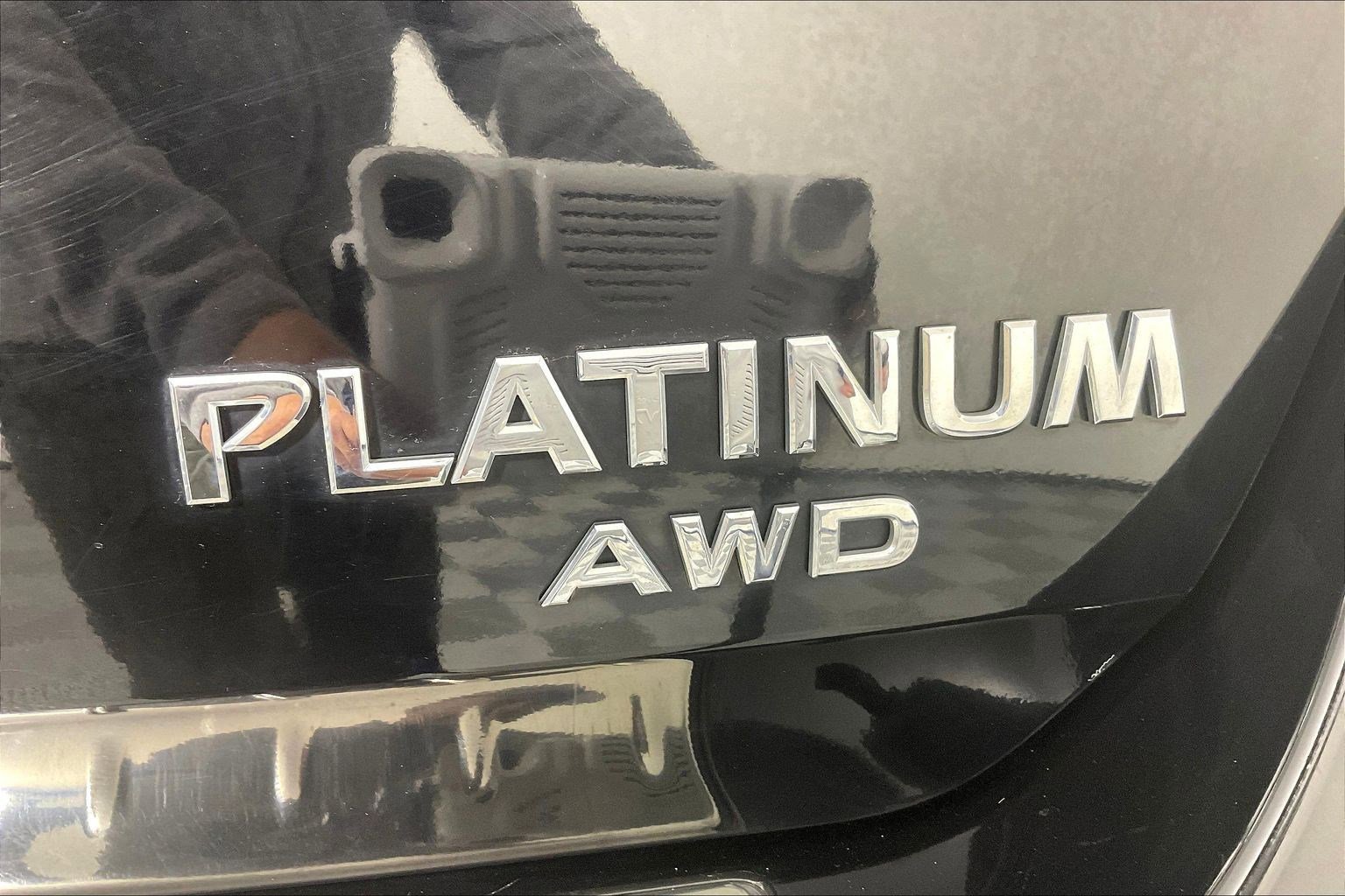 Used 2014 Nissan Murano LE w/ Platinum Edition Package image 25