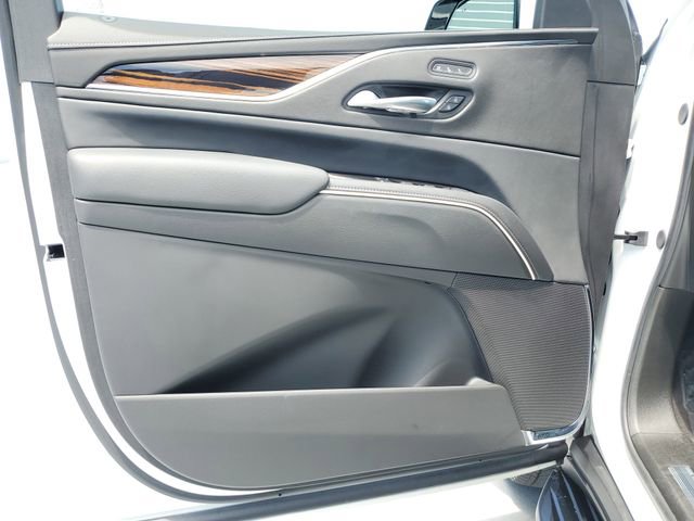 Certified 2024 Cadillac Escalade ESV Premium Luxury RWD image 31