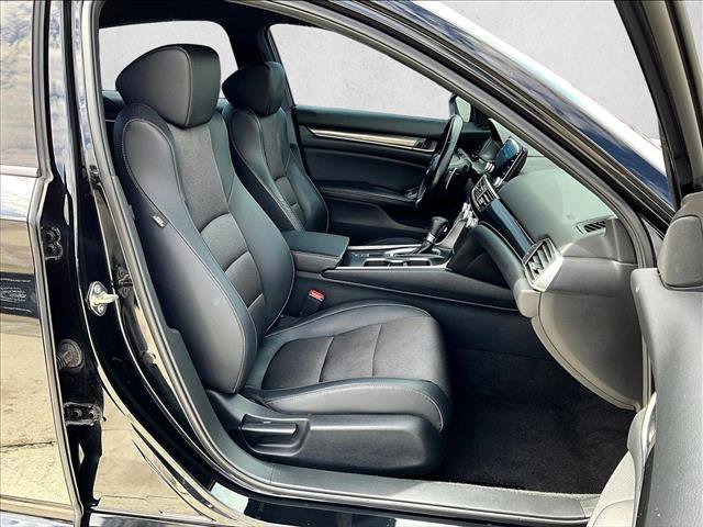 Used 2018 Honda Accord Sport image 9