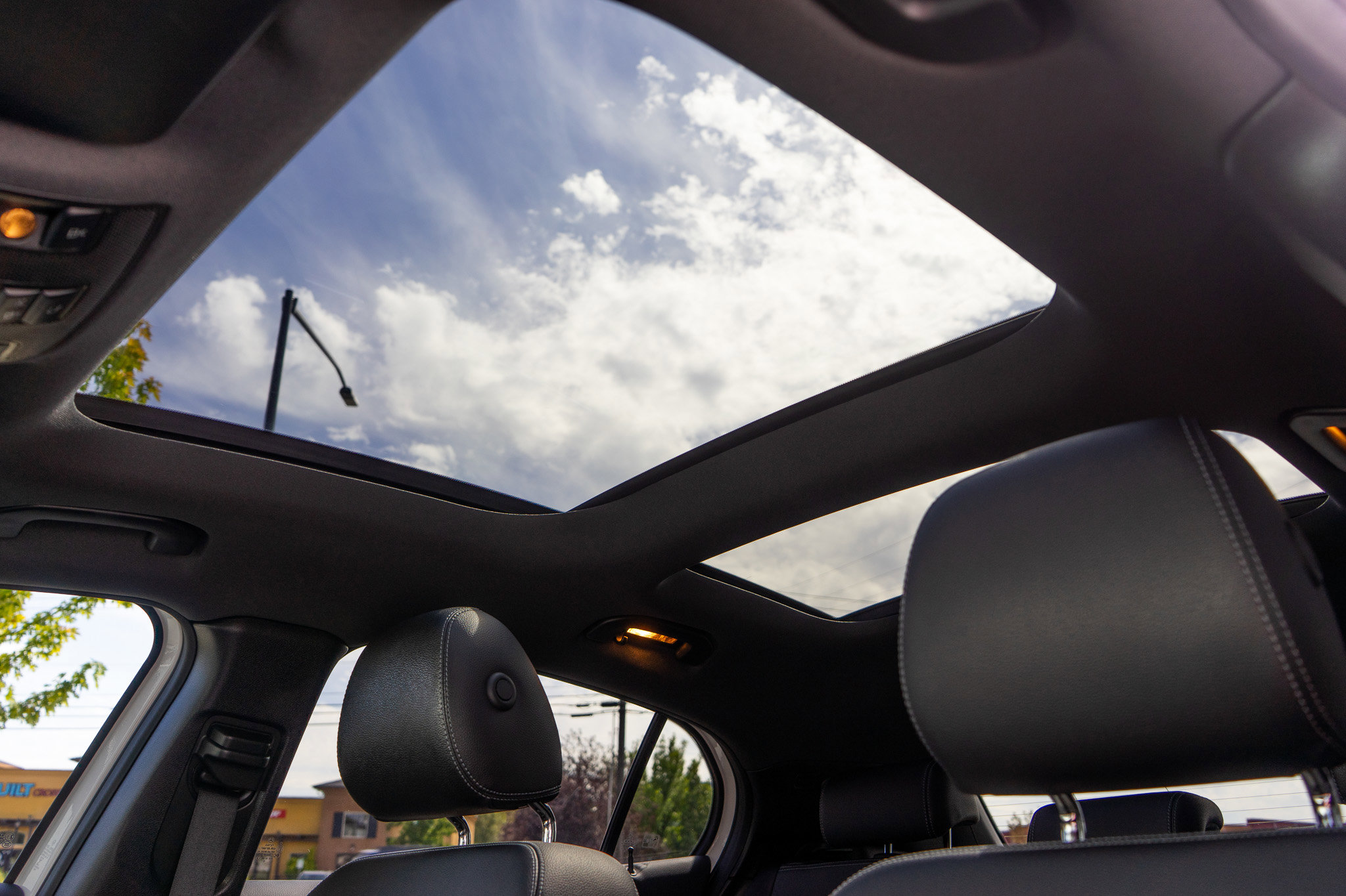 Used 2019 Mercedes-Benz GLA 250 4MATIC image 36