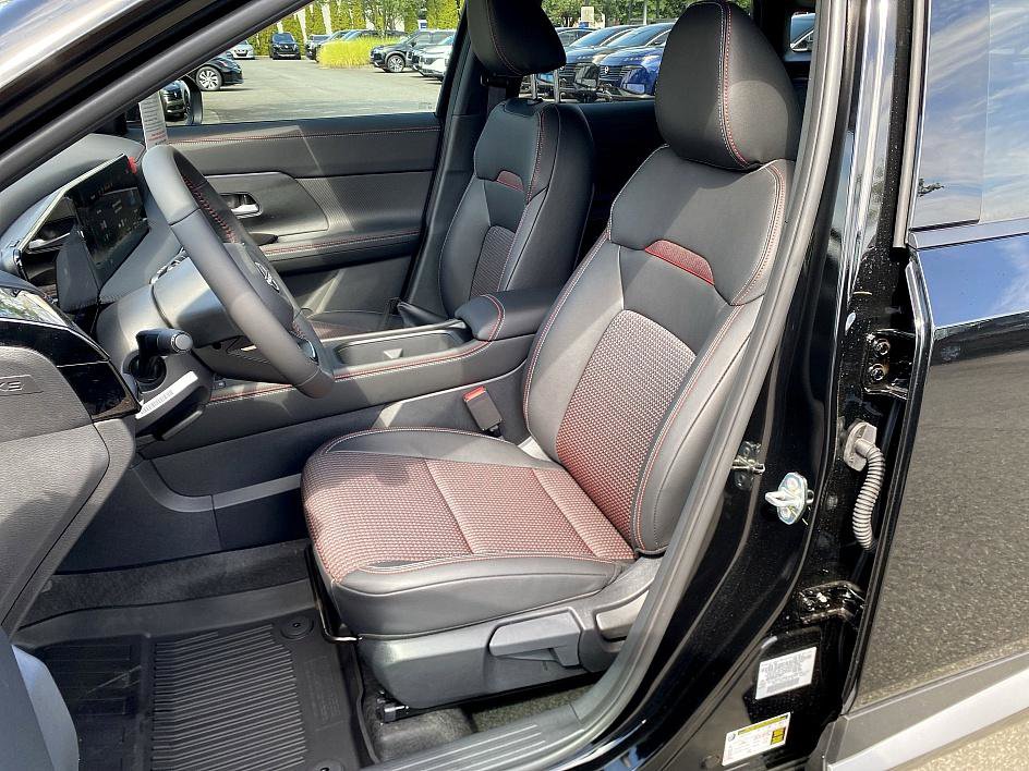 New 2025 Nissan Kicks SR w/ Interior Electronics Package image 16