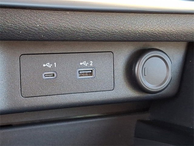 Used 2023 Nissan Rogue SV image 21