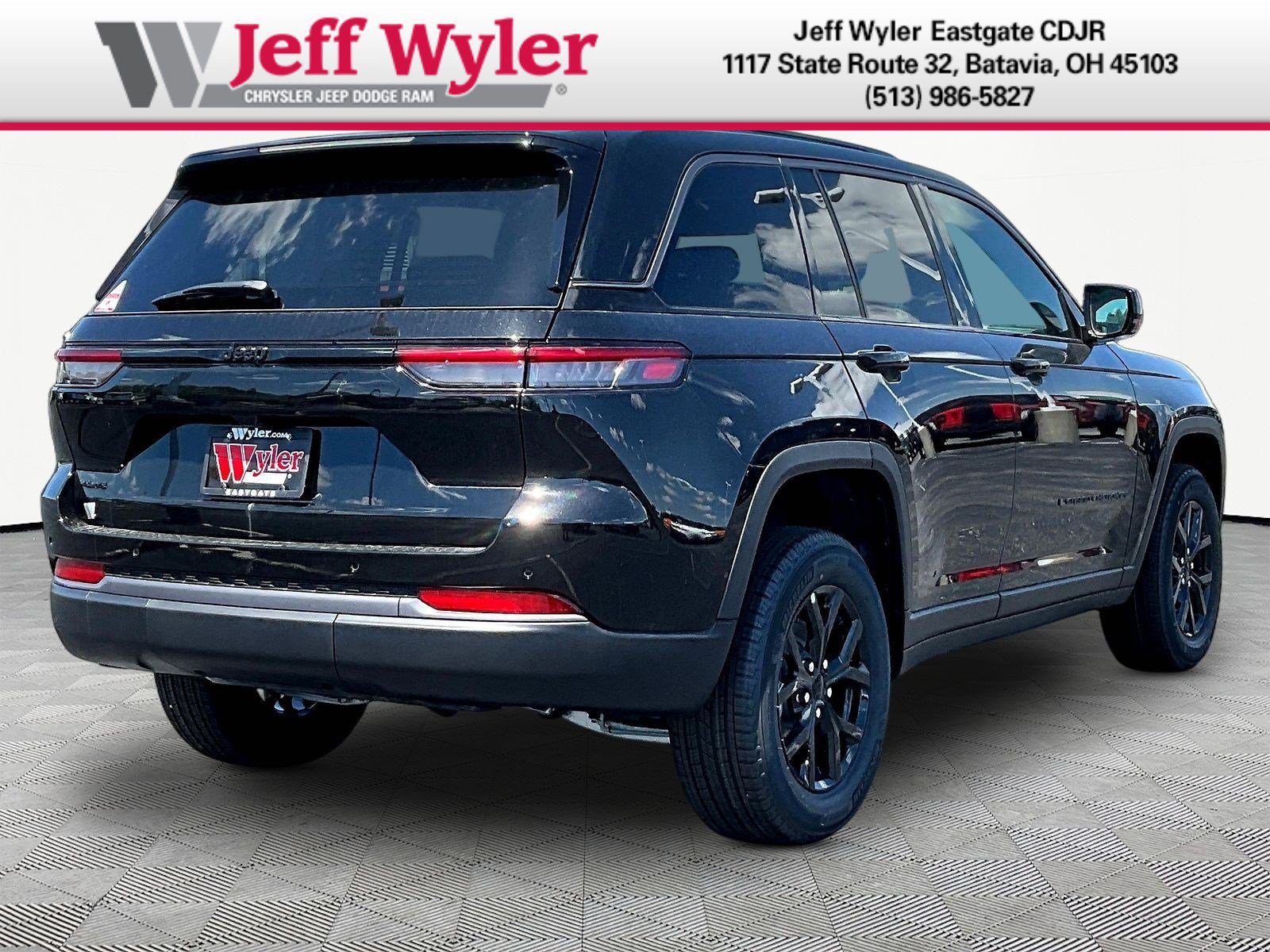 New 2026 Jeep Grand Cherokee Altitude AWD/4WD image 7