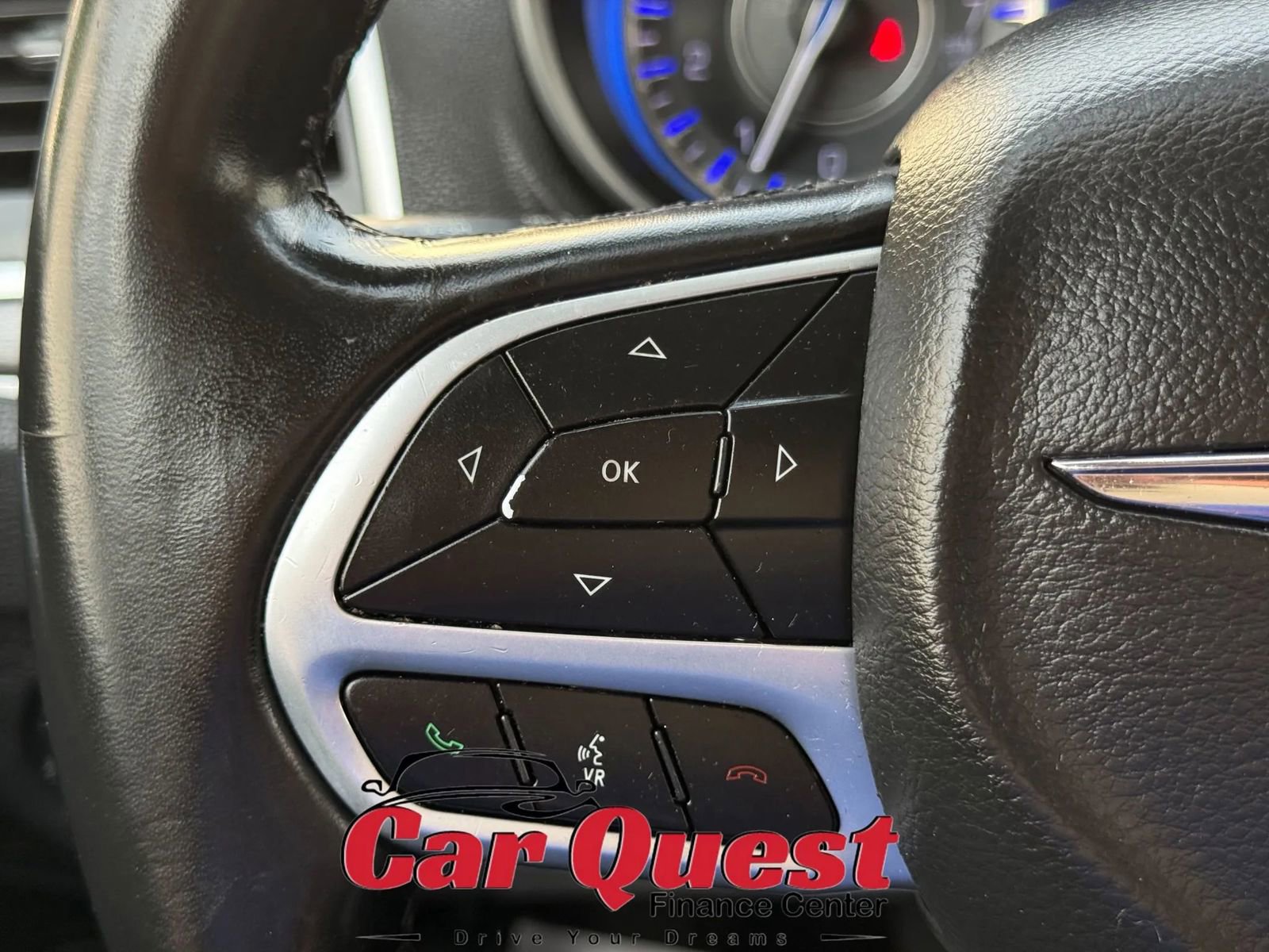 Used 2021 Chrysler 300 Touring w/ Sport Appearance Package RWD image 19