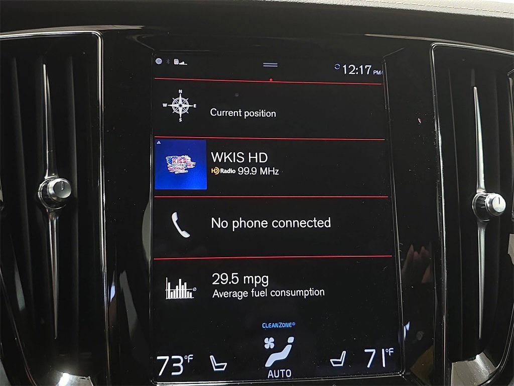 Used 2022 Volvo S60 T8 R-Design image 21