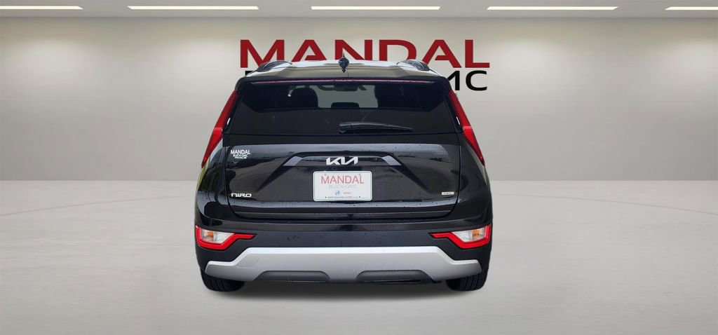 Used 2024 Kia Niro LX FWD image 9