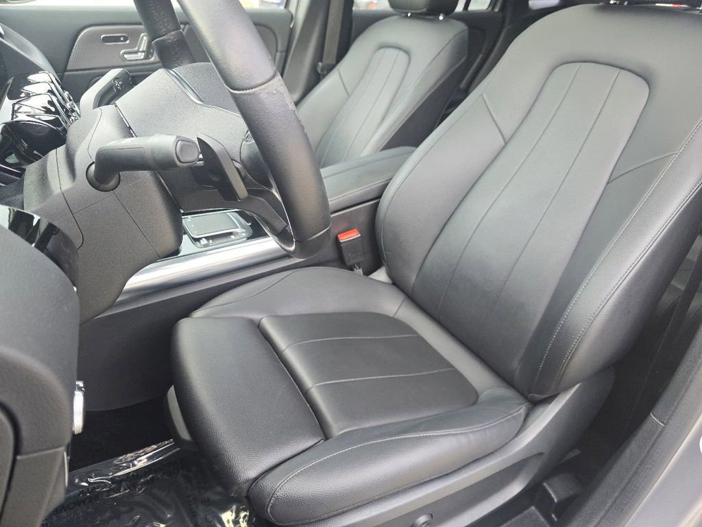 Certified 2021 Mercedes-Benz GLA 250 4MATIC image 24