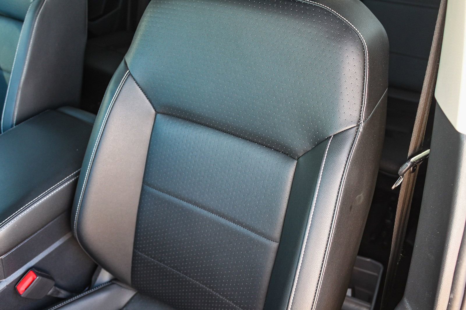 Certified 2023 Volkswagen Atlas SE image 26