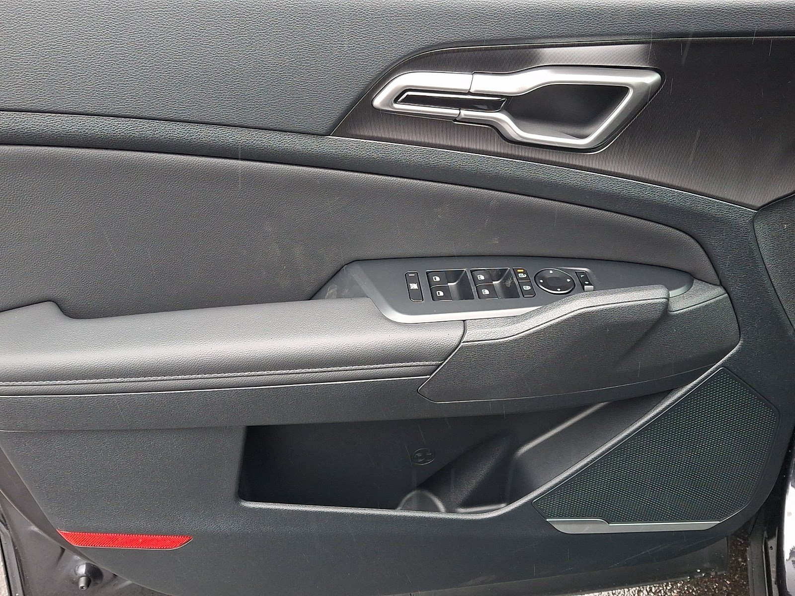 New 2026 Kia Sportage EX w/ EX Panorama Roof Package FWD image 8