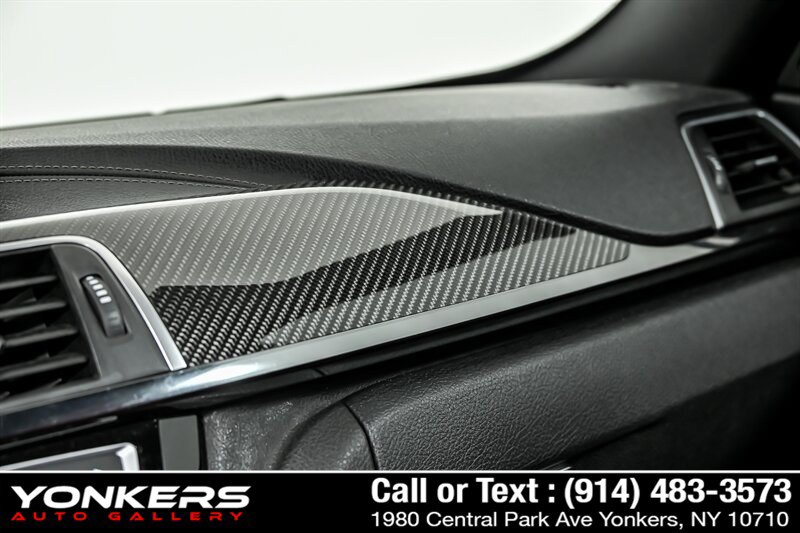 Used 2019 BMW M4 Coupe w/ Competition Package RWD image 19