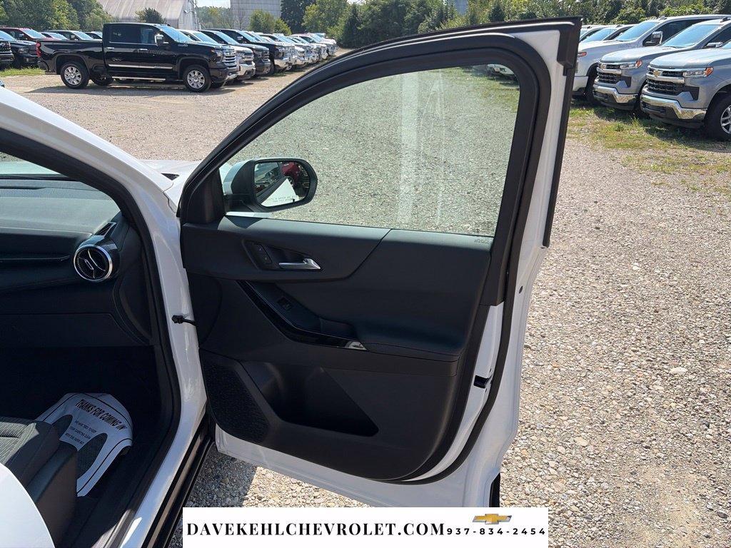Used 2025 Chevrolet Equinox LT AWD/4WD image 22