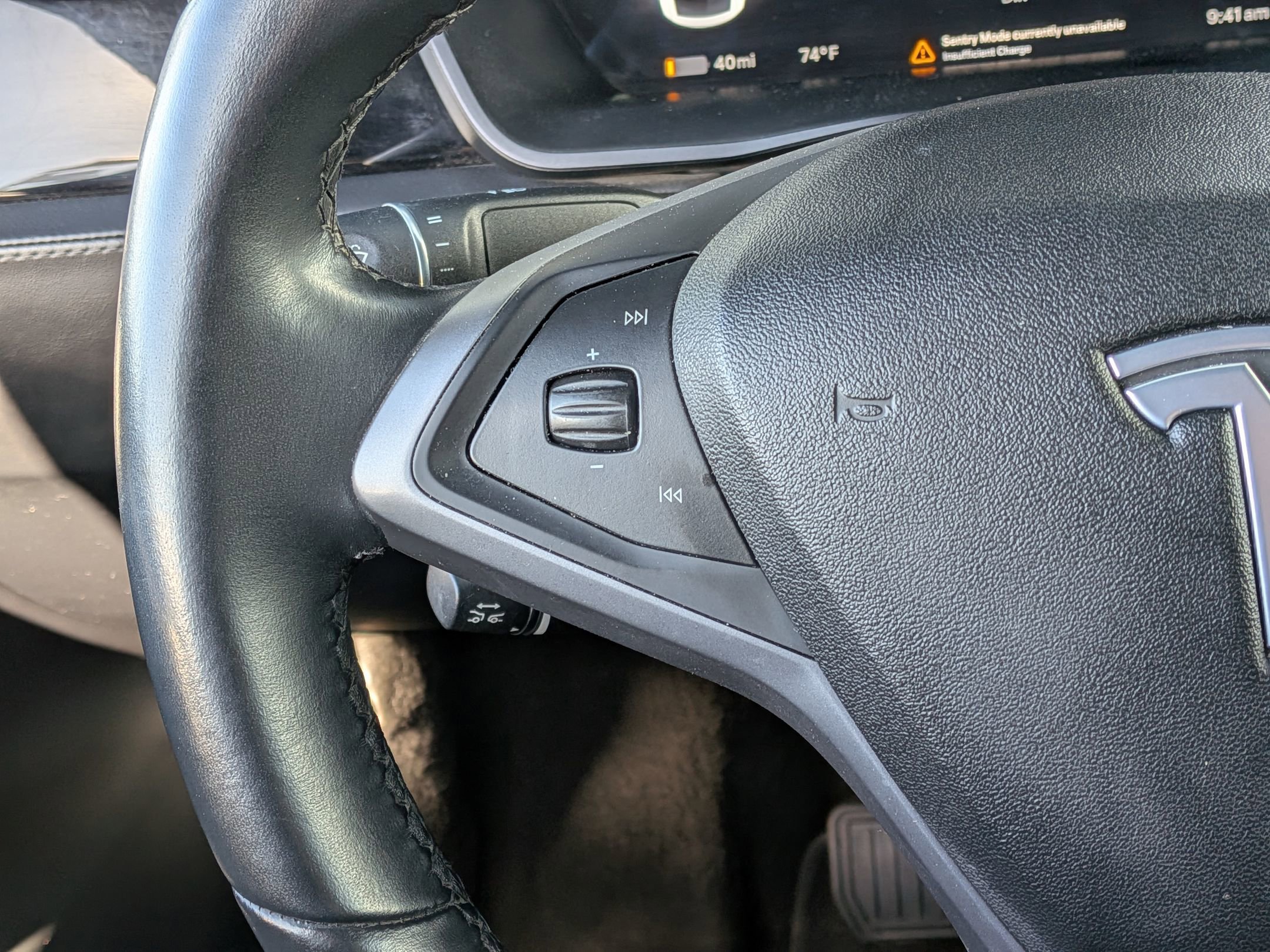 Used 2018 Tesla Model X 75D image 15