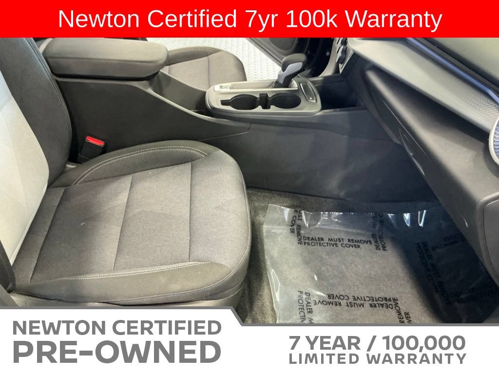 Used 2025 Chevrolet Trax LS FWD image 7
