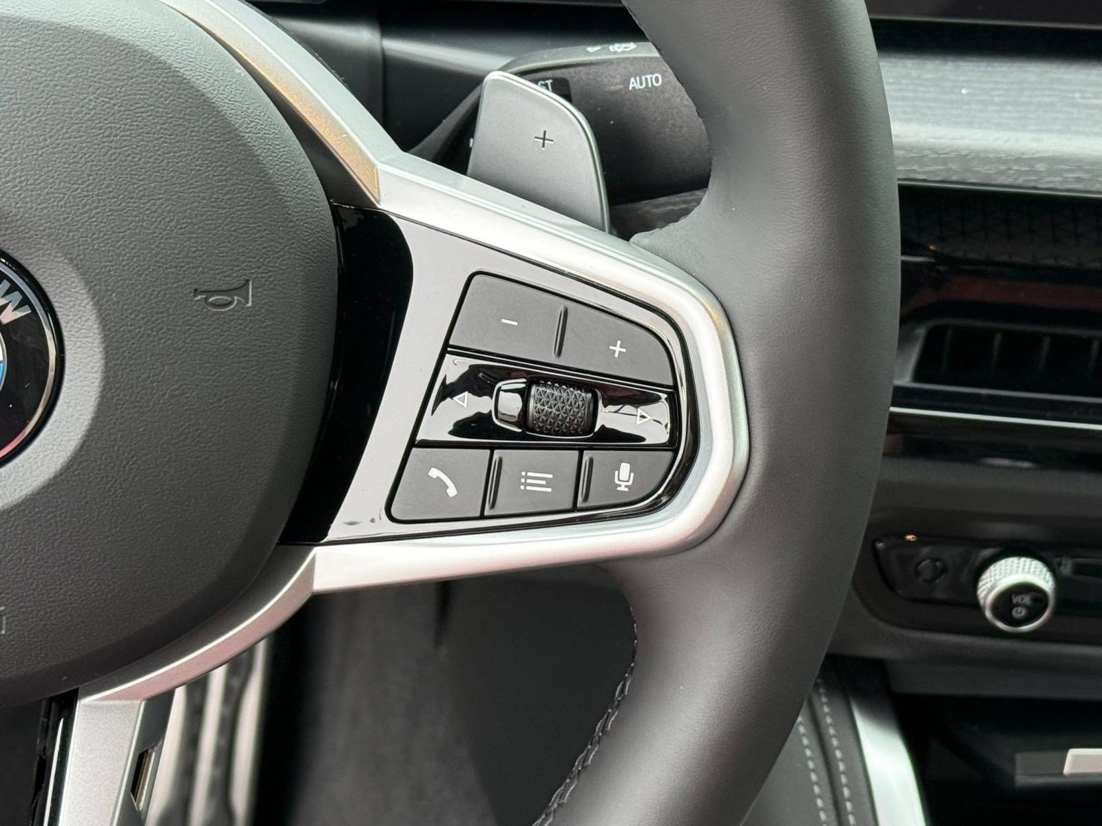 Used 2026 BMW 430i Coupe w/ M Sport Package RWD image 16