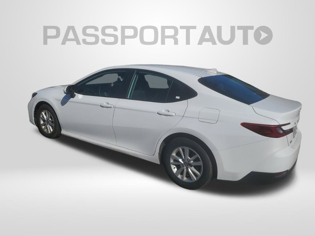Used 2025 Toyota Camry LE FWD image 11
