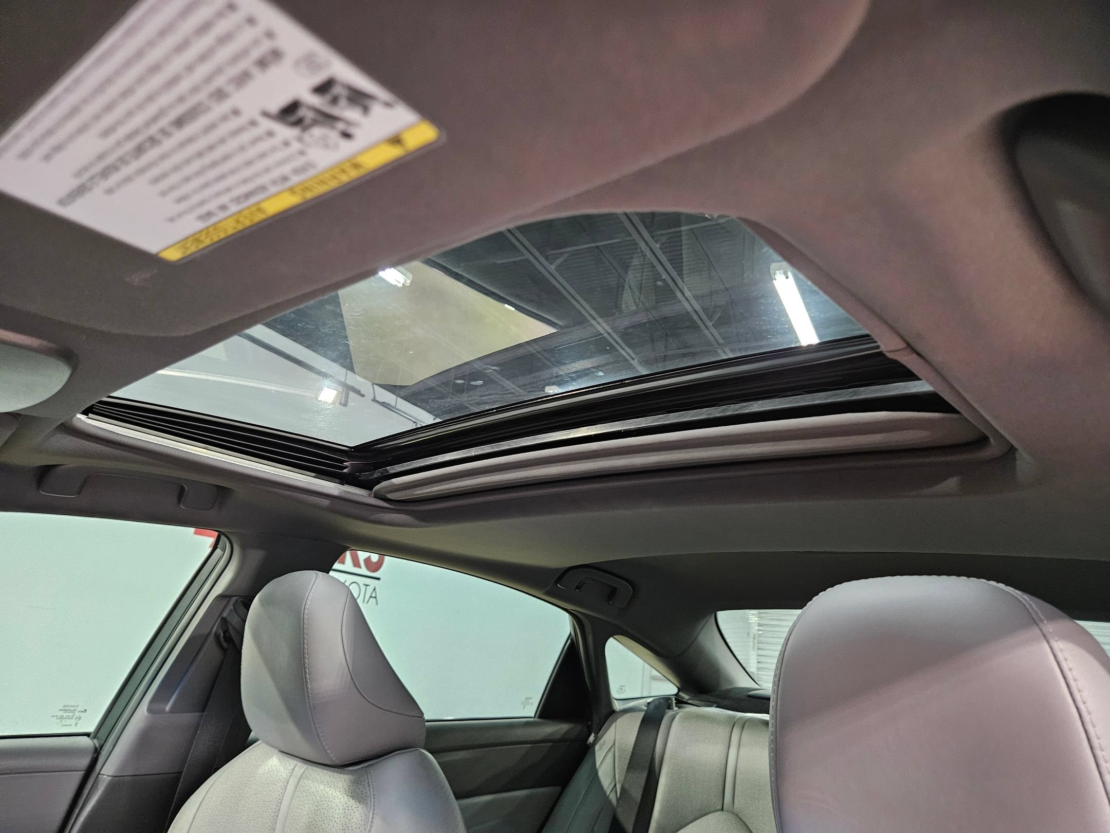 Used 2021 Toyota Avalon Limited w/ Advanced Safety Package FWD image 25