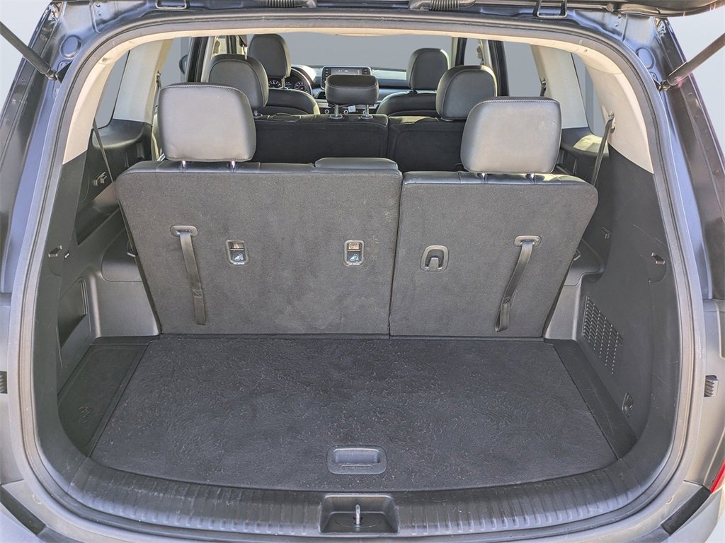 Used 2020 Kia Telluride S w/ S 8 Passenger Seating Package image 12