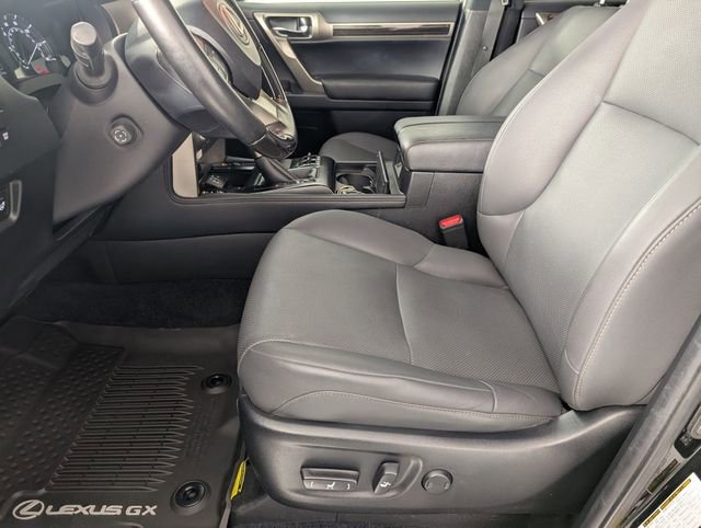Used 2021 Lexus GX 460 Premium w/ Premium Package image 14
