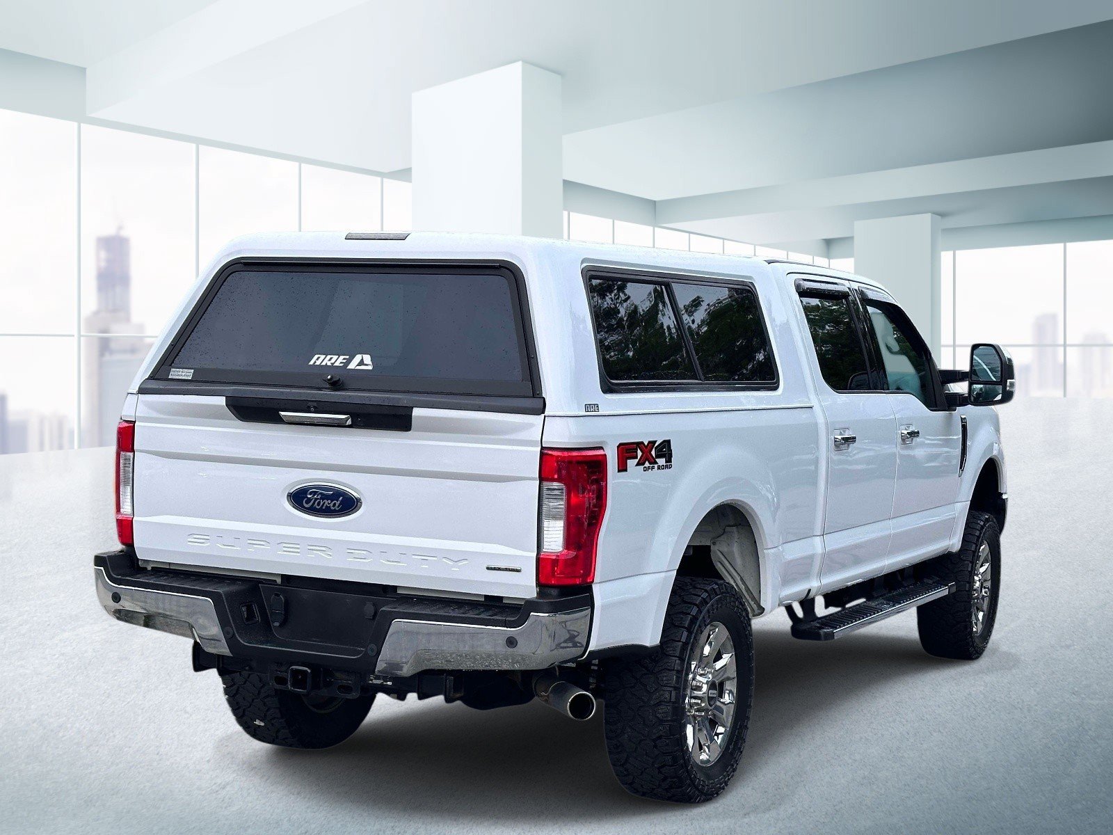 Used 2017 Ford F250 Lariat w/ Chrome Package AWD/4WD image 4