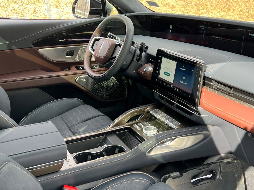 New 2026 Lincoln Nautilus Black Label w/ Jet Appearance Package image 12