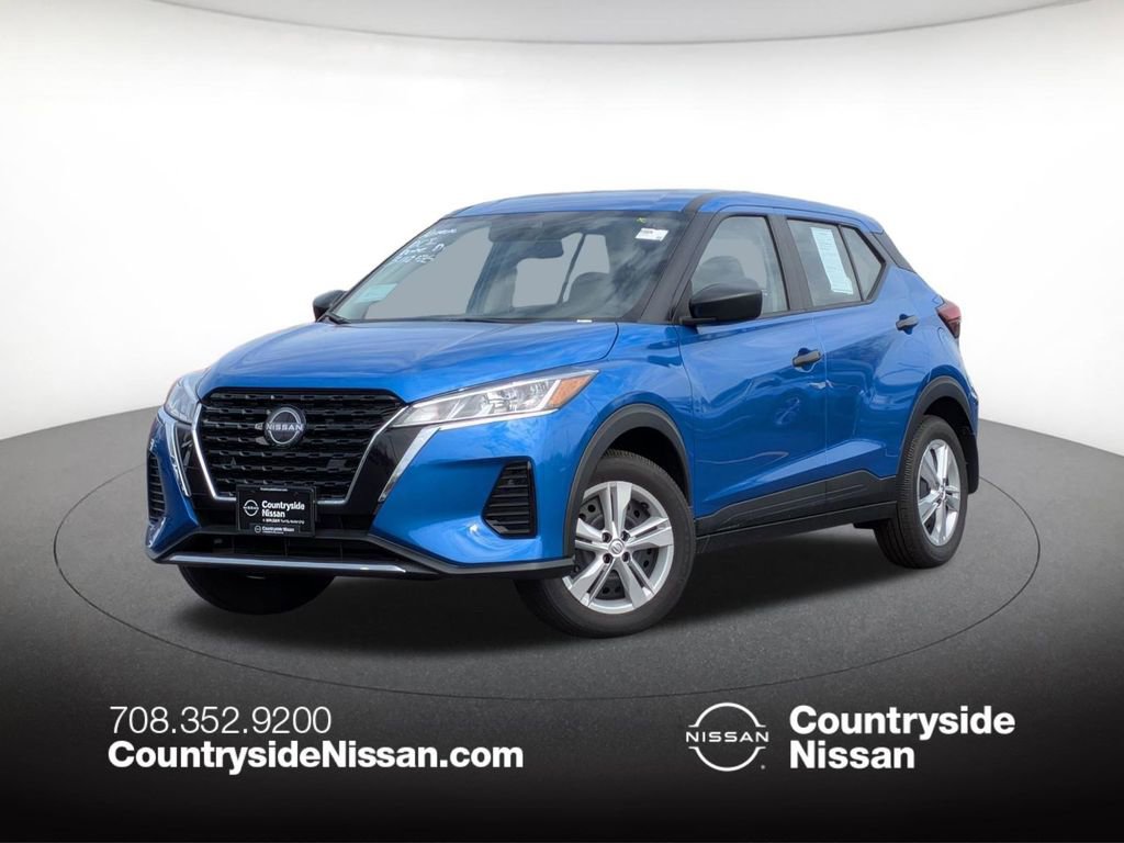 Used 2025 Nissan Kicks Play S image 1