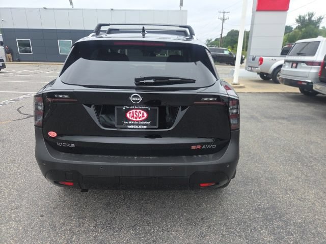 Used 2026 Nissan Kicks SR w/ Cold Weather Package AWD/4WD image 6