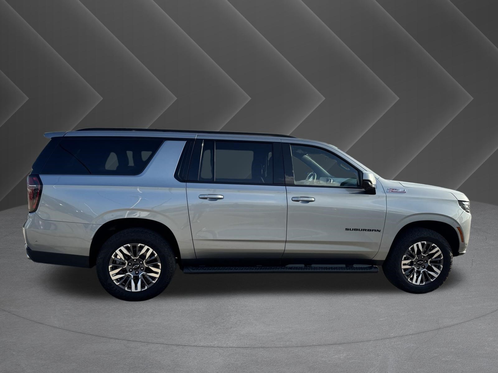 Used 2025 Chevrolet Suburban Z71 AWD/4WD image 5