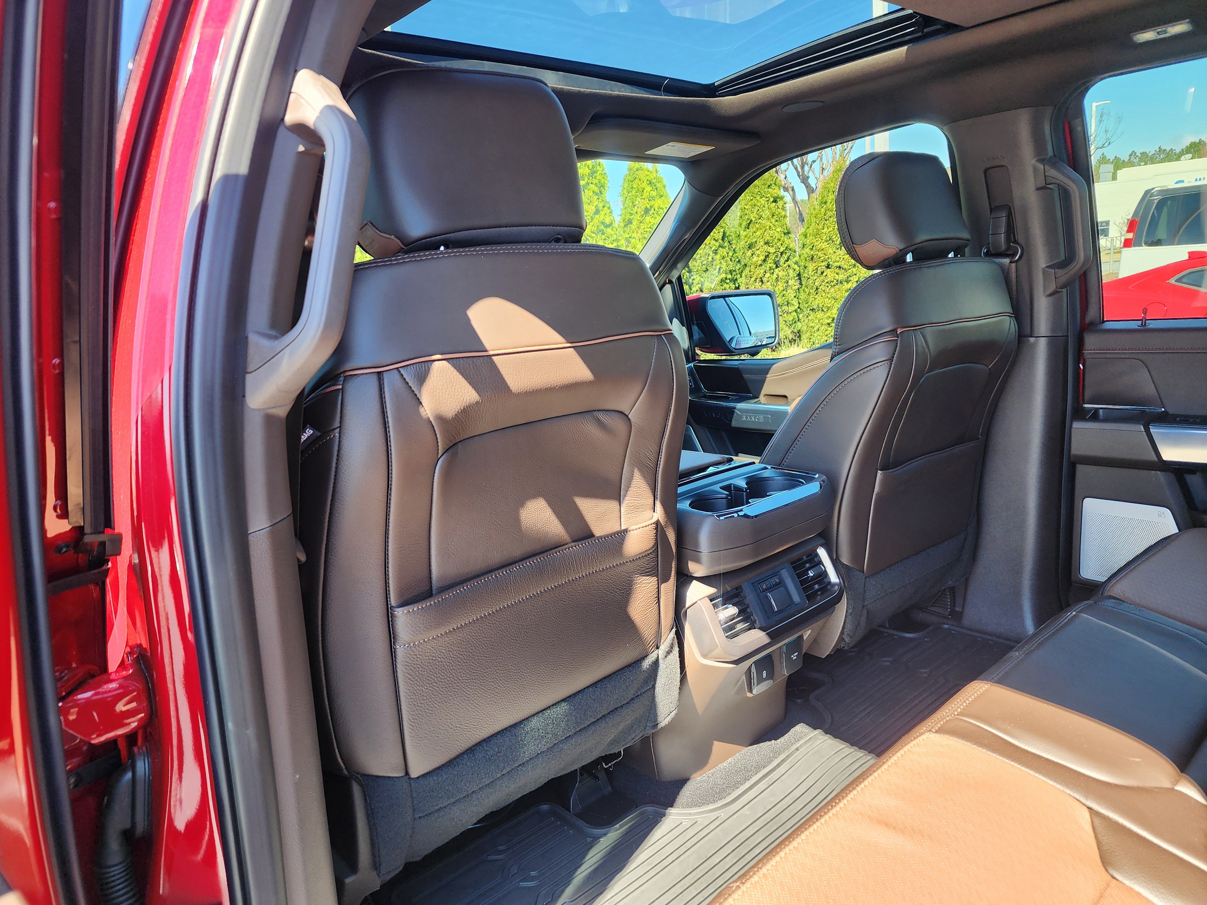 Used 2025 Ford F150 King Ranch w/ FX4 Off-Road Package image 16