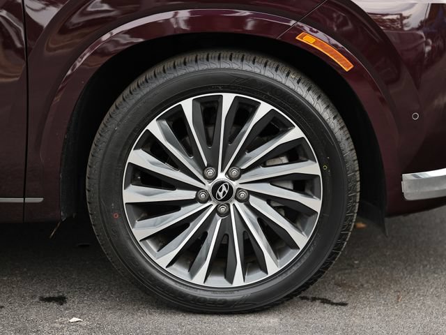 Used 2023 Hyundai Palisade Calligraphy FWD image 5